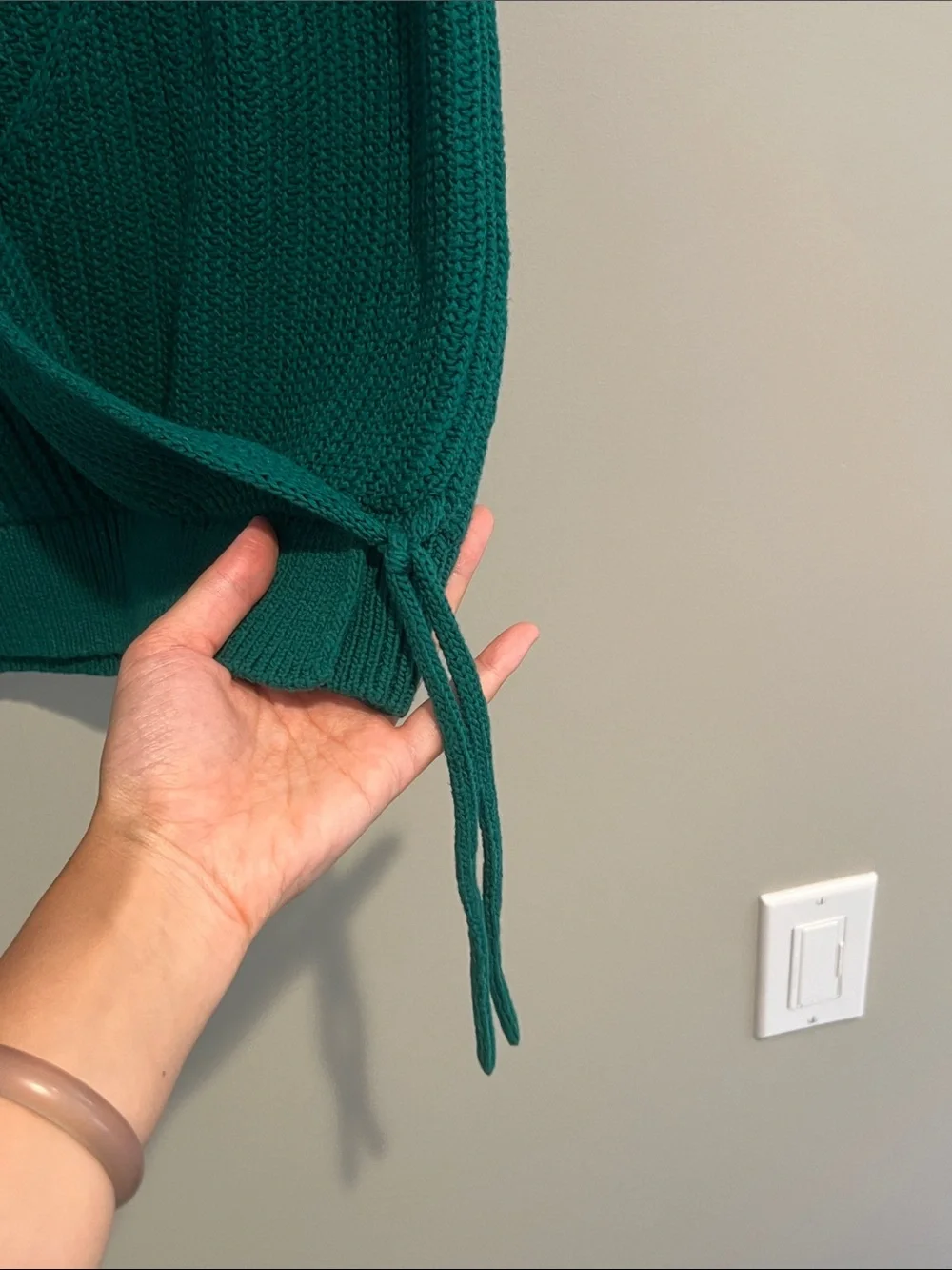 Vince Low Back Cropped Knit Tank Top - Picture 3 of 4